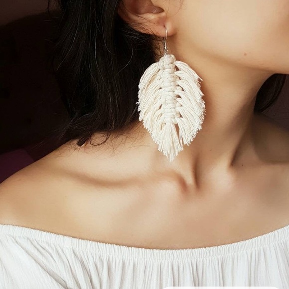 Multicolored macramé earrings, leaf earrings, tassel earrings! - Picture 2 of 2